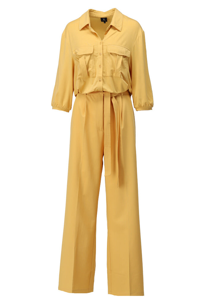 K-design - Jumpsuit met knopen, zakjes, plooien en stoffen riem (A609Golden apricot) - What Els!
