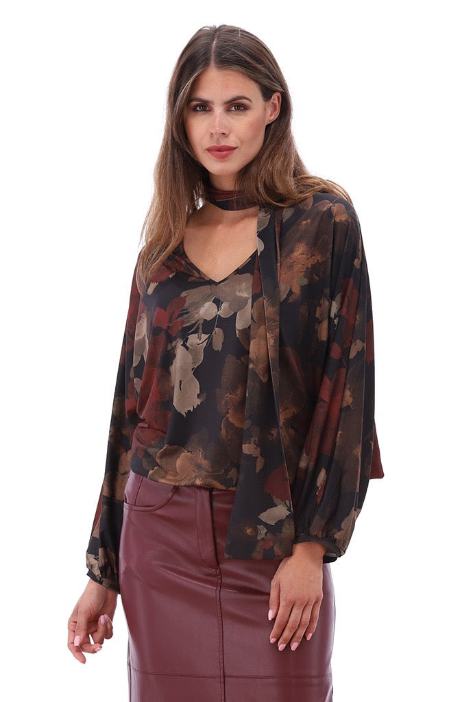 K-Design - V-hals top met sjaaltje & design (B126)
