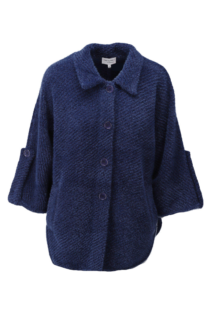 Gebreide cape met knopen - D842L