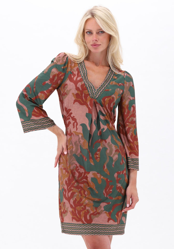 K-design — V hals jurk met print publicity P142
