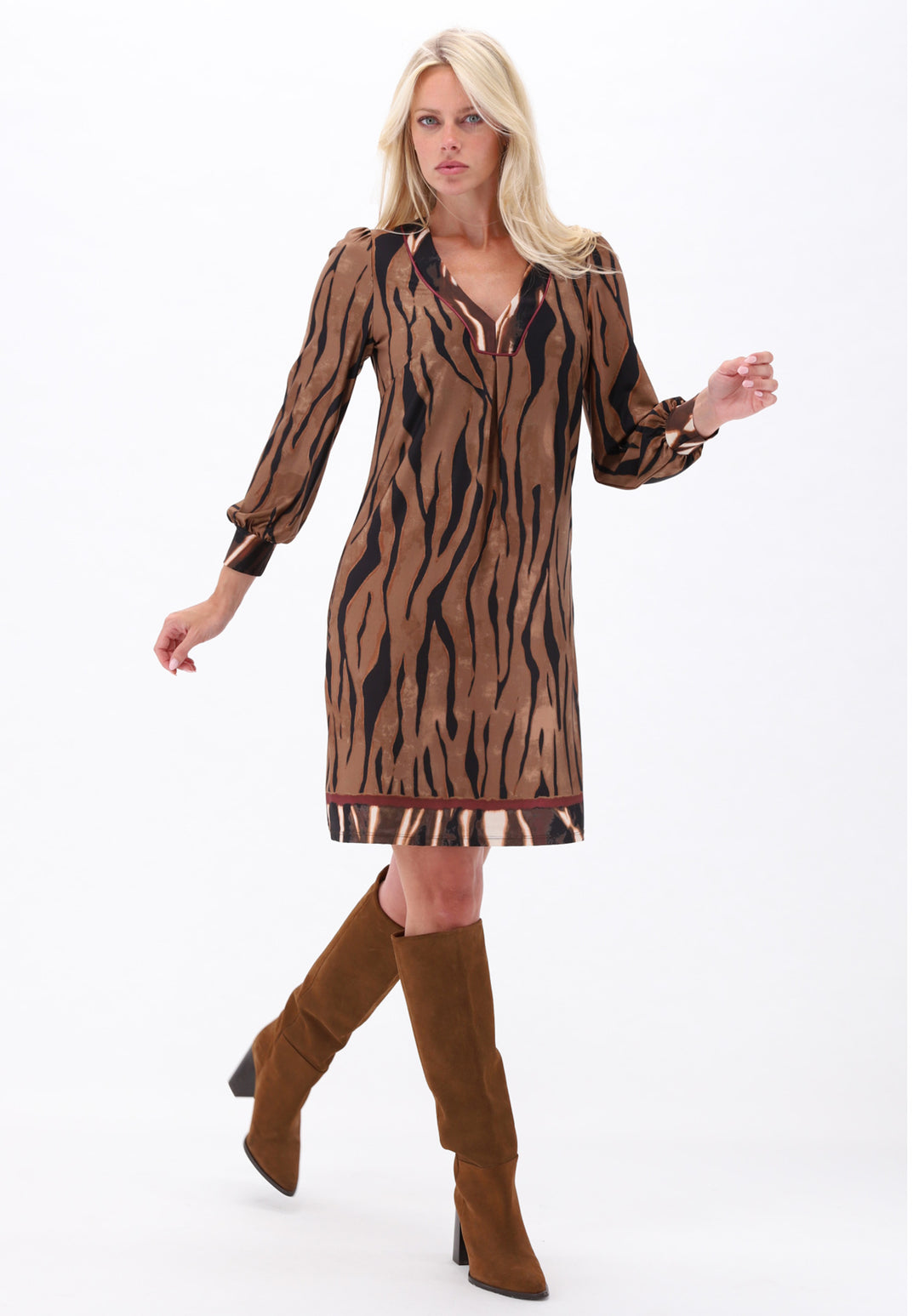K-design — V hals jurk met dierenprint