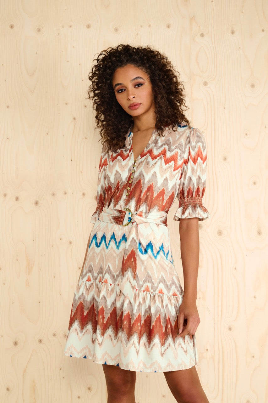 K-design - Mini dress met print, volant en stoffen riem (A122P914) - What Els!