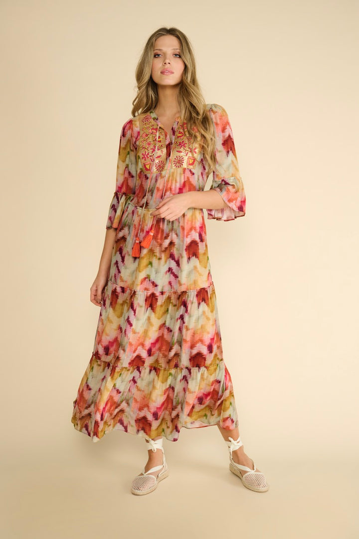 K-design - Maxi boho dress met print, volants en lovertjes (A506P932) - What Els!