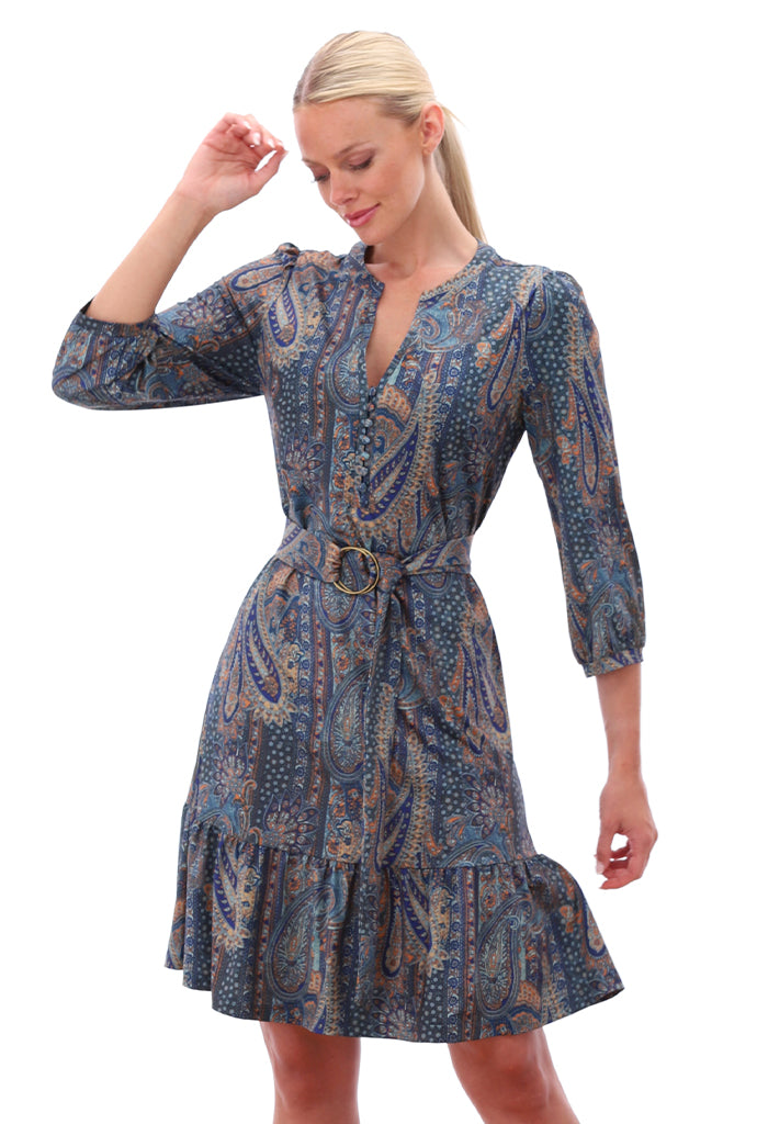 K-design - Mini dress met print, volant en stoffen riem - What Els!