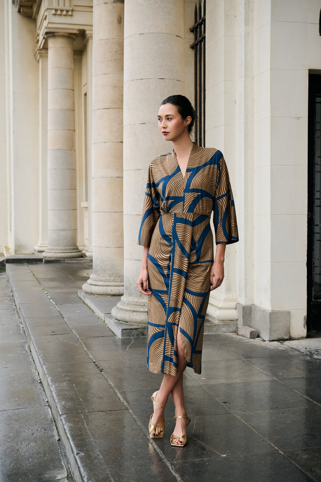 K-design - Midi dress met print, V-hals en plooi - What Els!
