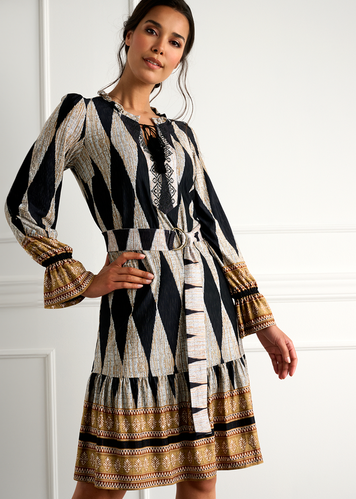 K-design - Mini dress met print, volant en stoffen riem - What Els!