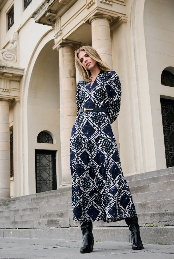 K-design - Maxi dress met print, volants en bijpassende riem - What Els!