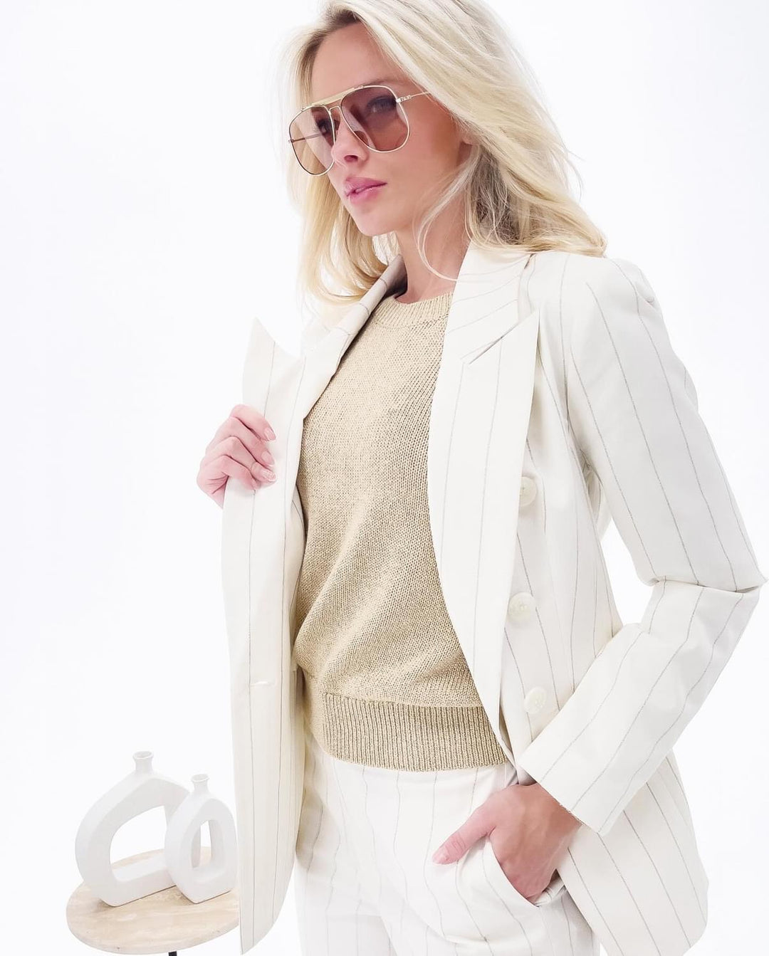 K-design - Blazer met dubbele rij knopen en gouden streepje (Y652) - What Els!