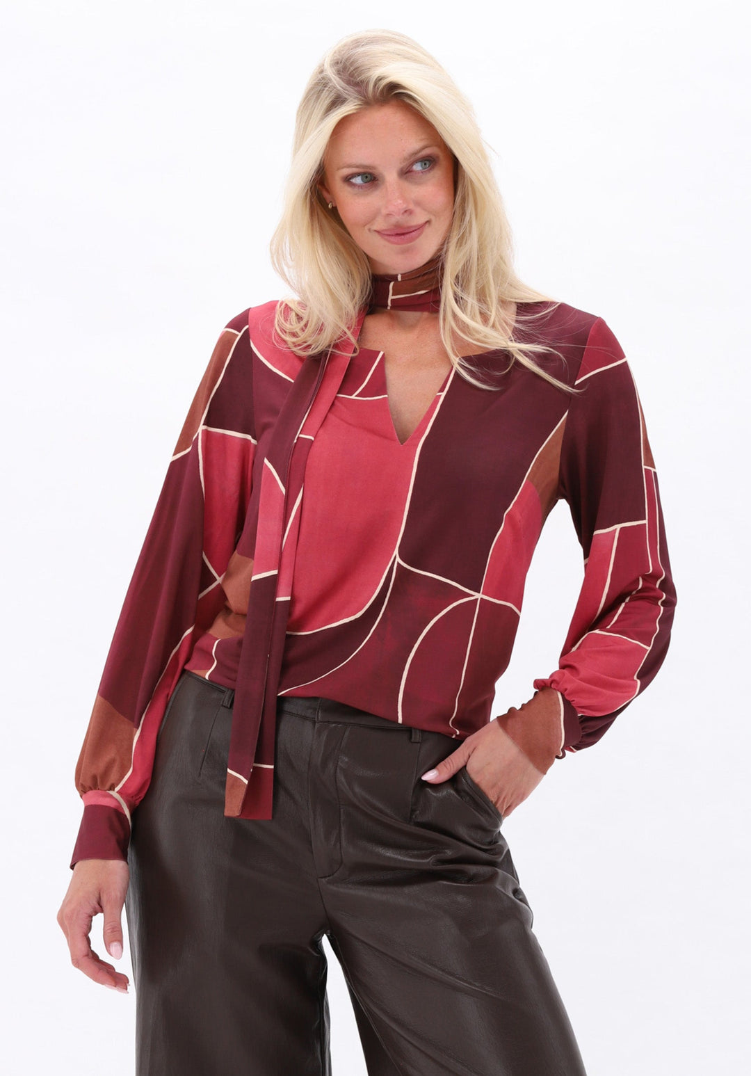 K-design — Top met sjaaltje & print publicity P165