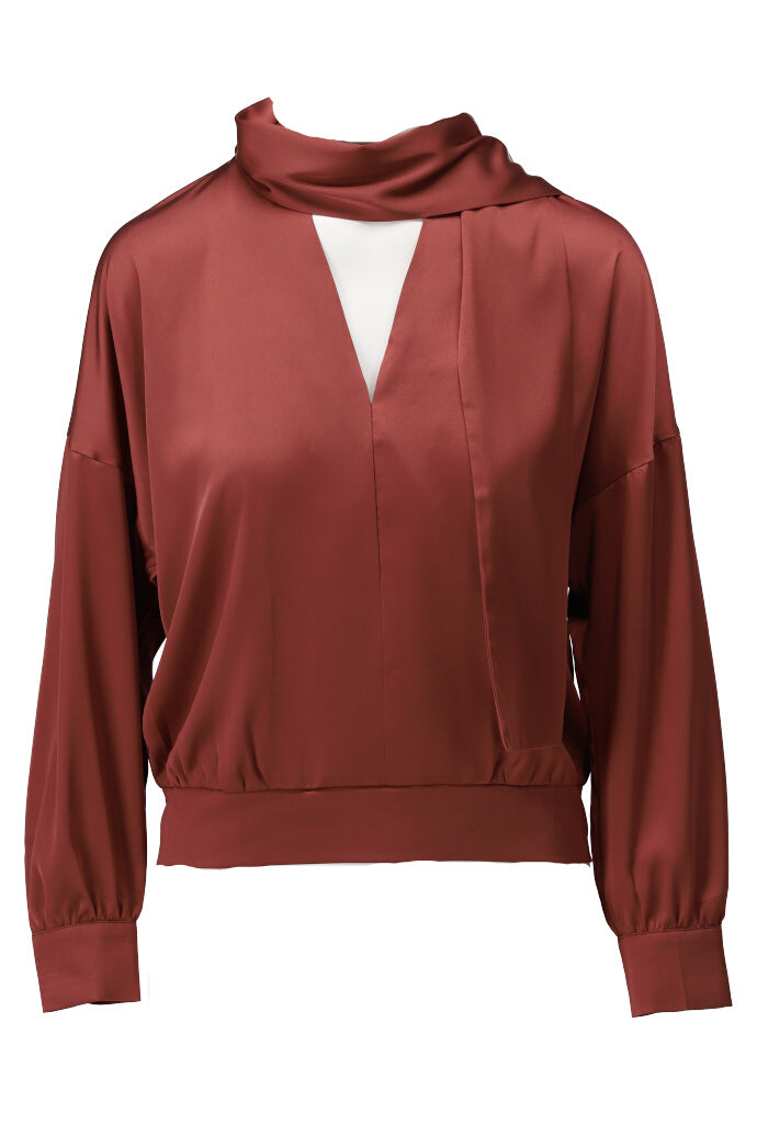 K-design - Top in satijn look met V-hals en sjaaltje - What Els!