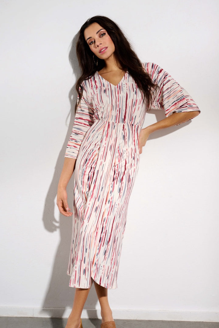 K-design - Midi dress met geometrische print, V-hals en plooi (Y313) - What Els!