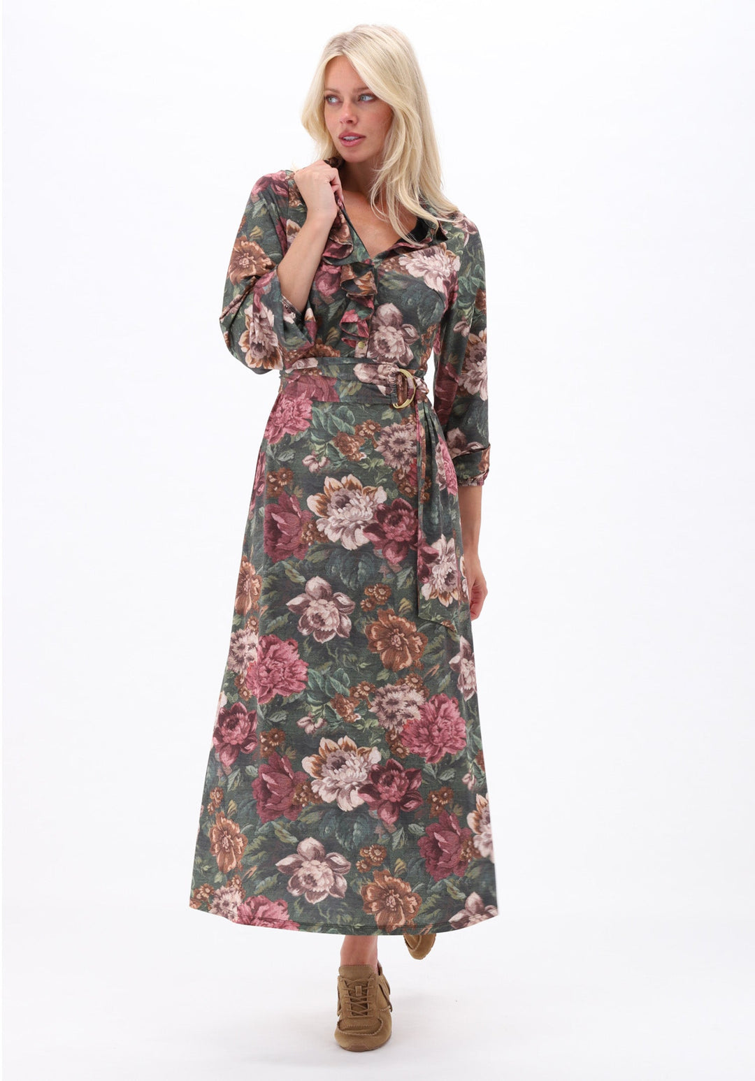 K-design — Maxi jurk met ruche & bloemenprint — campagnebeeld P163