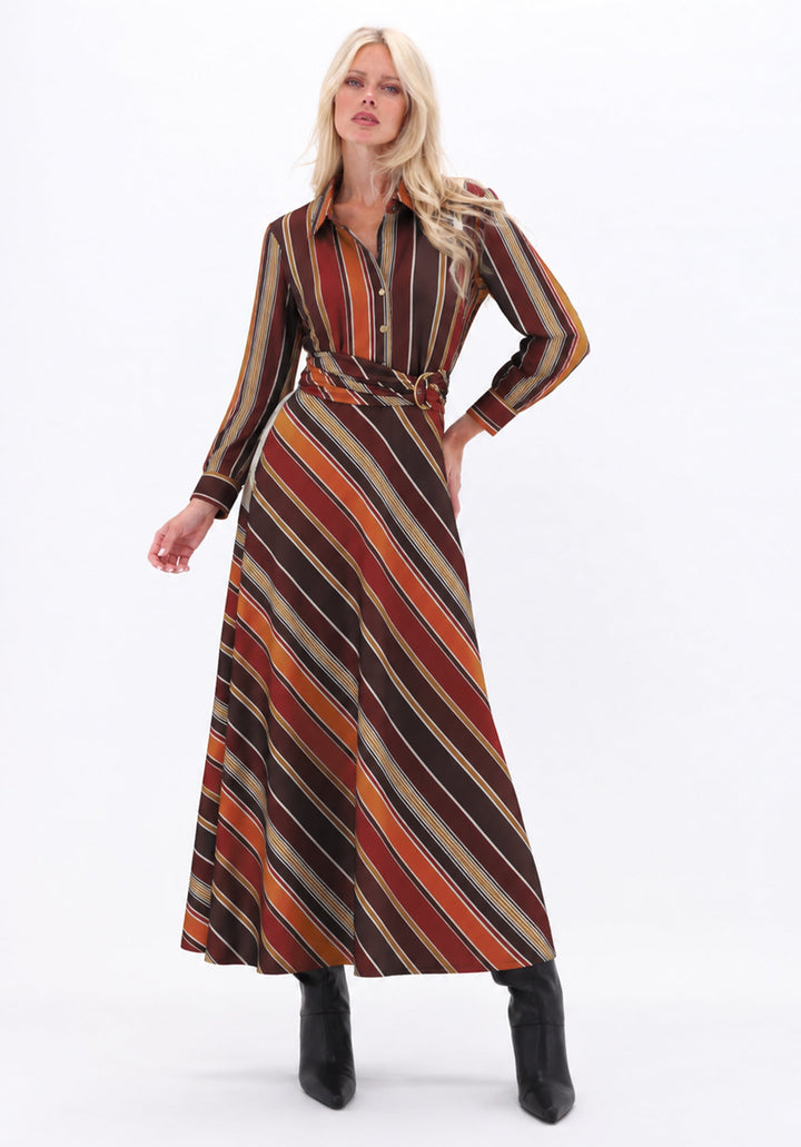 K-design — Maxi jurk met strepen — campagnebeeld P159
