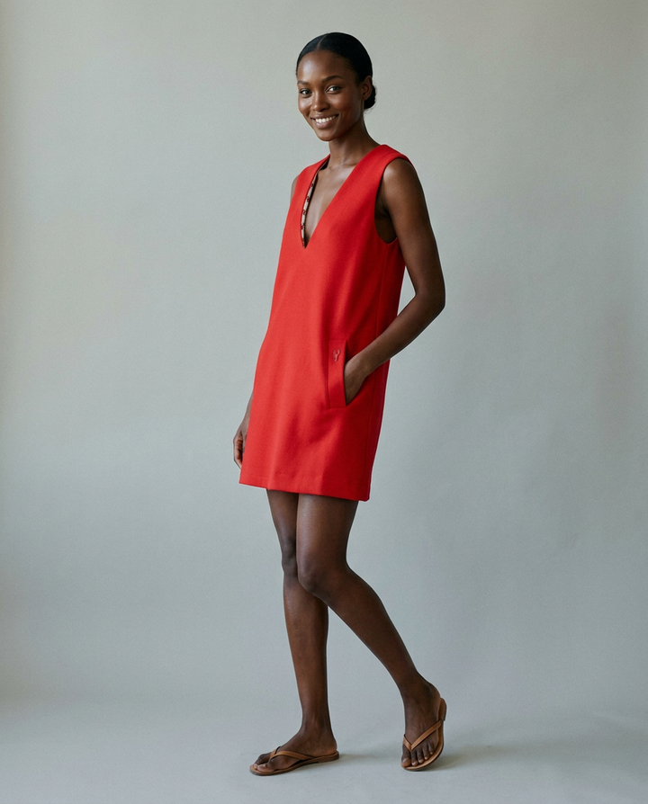 You're My Lobster — Jurk met diepe V hals & zakjes studio Tango red