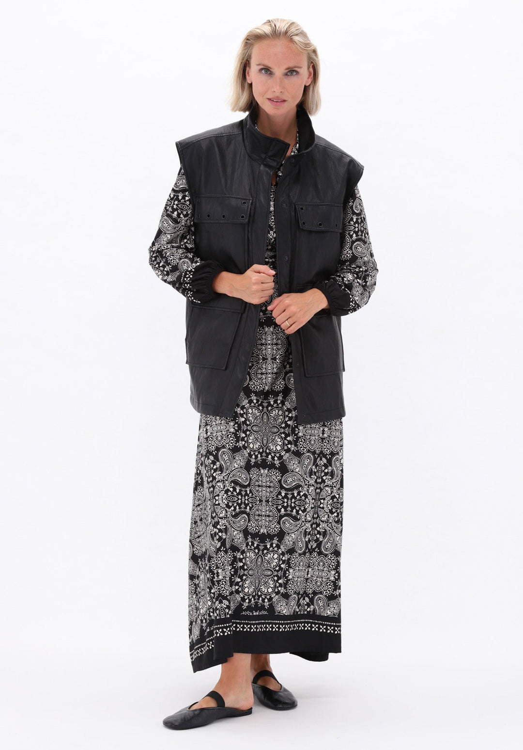 You're My Lobster — Maxi jurk met paisley print — campagnebeeld P152