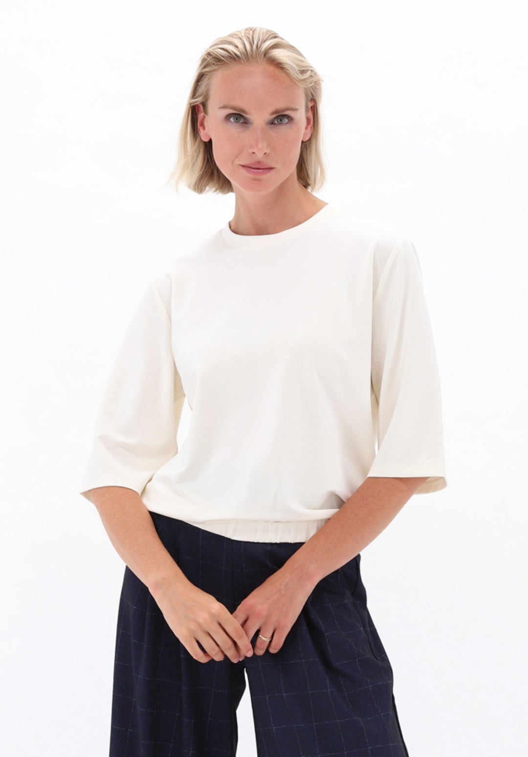 You're My Lobster — Broek met krijtstreep & plooien — campagnebeeld DARKBLUE14