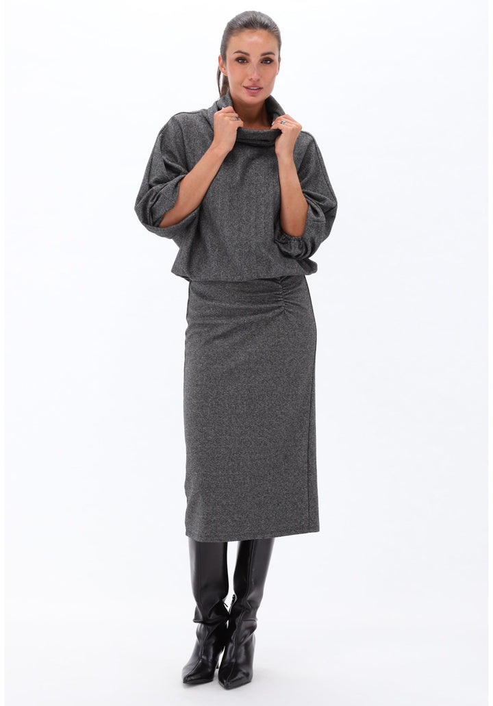 You're My Lobster — Soft touch midi jurk met rolkraag (Grey) — campagnebeeld DARKGREYMELANGE3