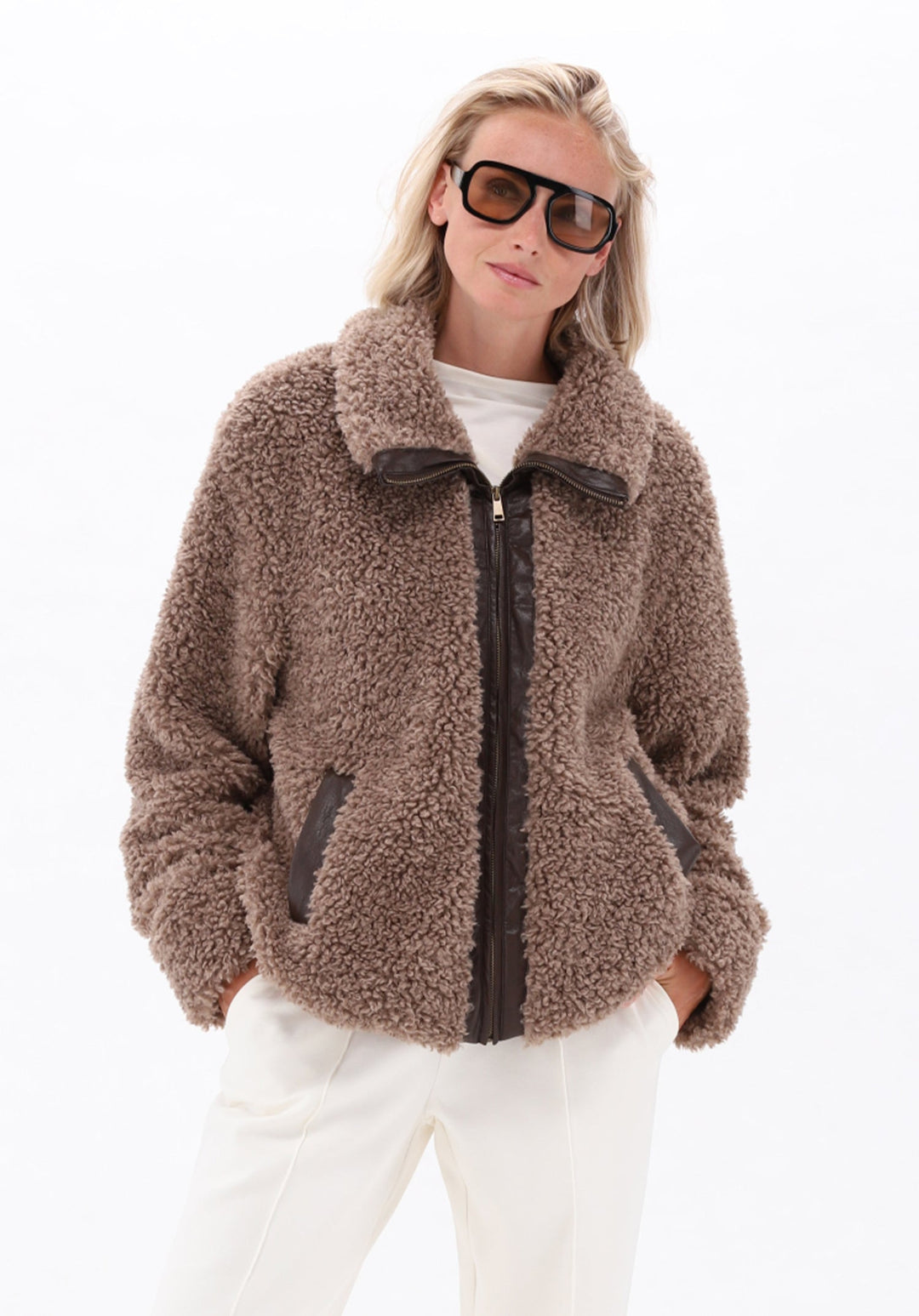You're My Lobster — Asymmetrische top — campagnebeeld EGRET