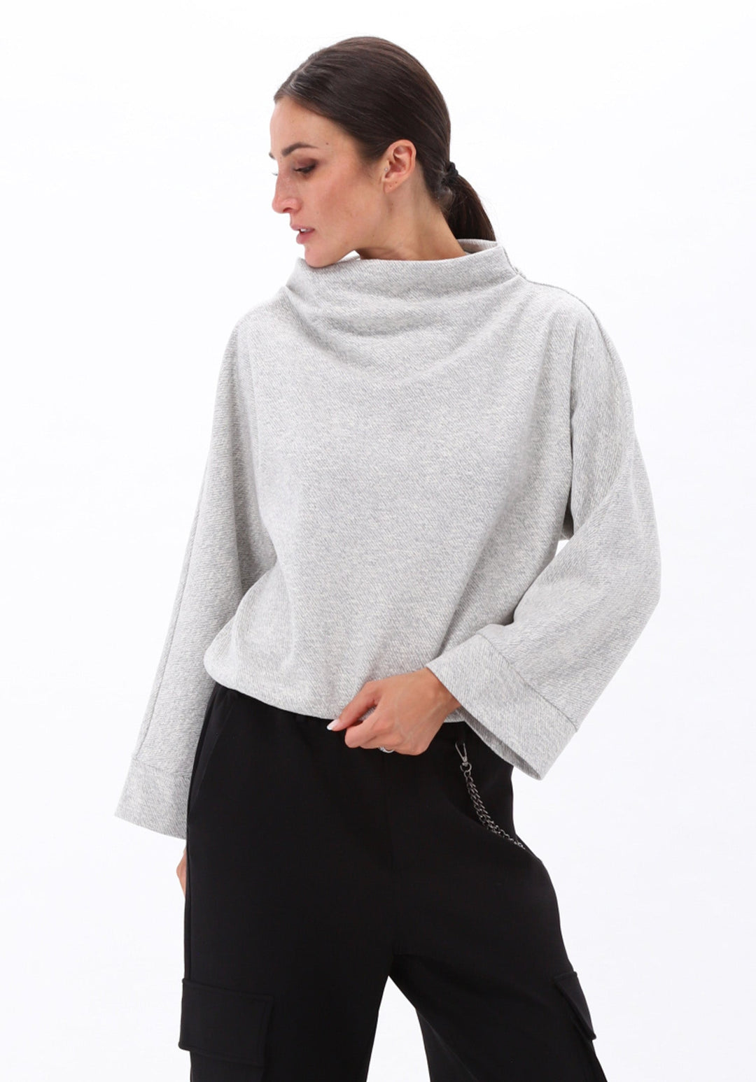 You're My Lobster — Cargo broek met ketting — campagnebeeld BLACK16