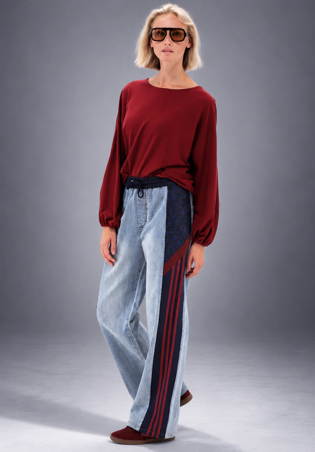 You're My Lobster — Jeans joggers met dierenprint & strepen — campagnebeeld BLUEDENIM