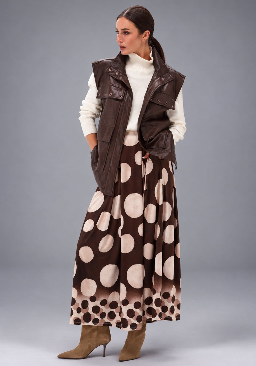 You're My Lobster — Gilet in lederlook met fantasie — campagnebeeld CHOCOLATEBROWN