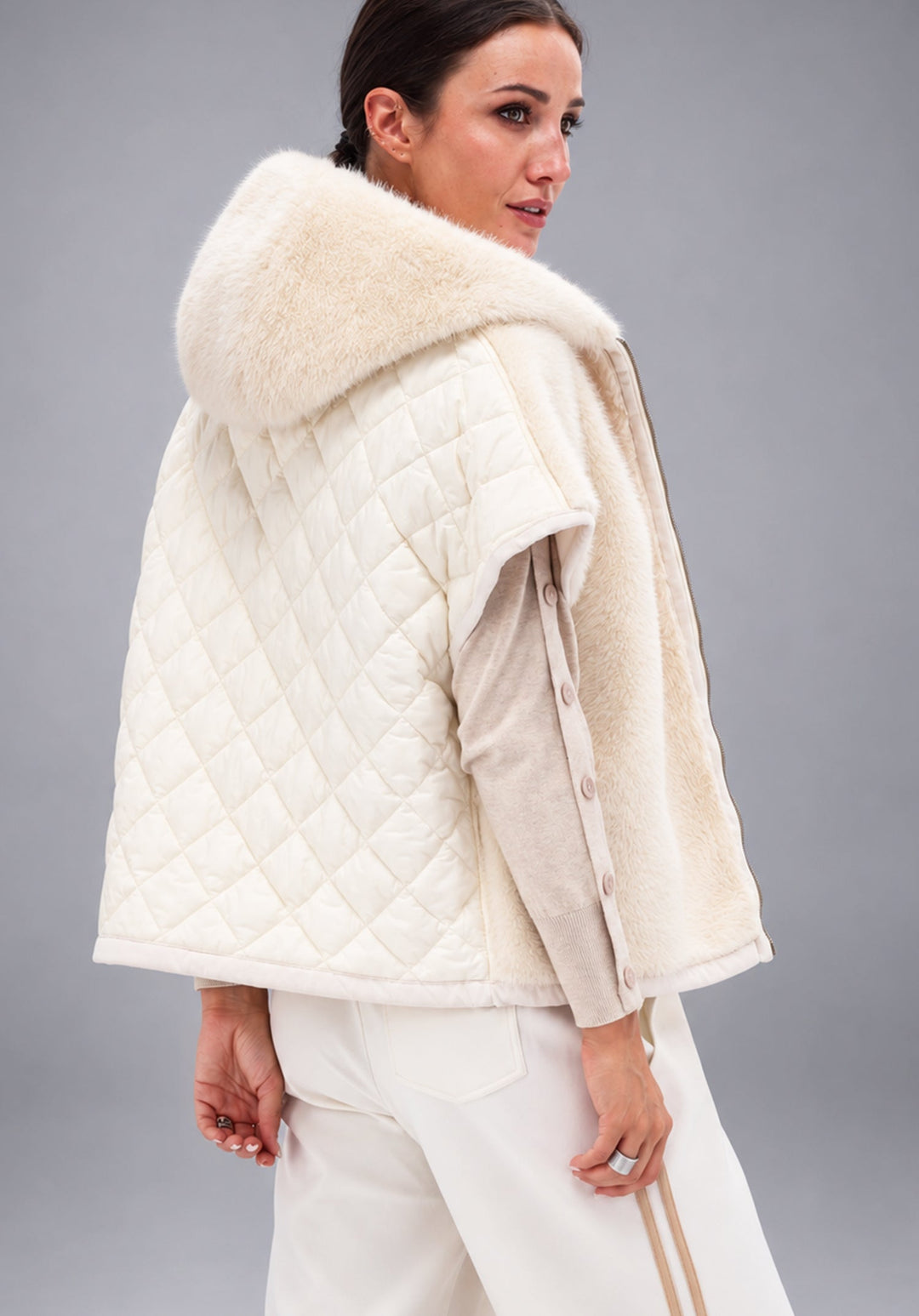 You're My Lobster — Pullover met knopen — campagnebeeld BUTTERCREAM4