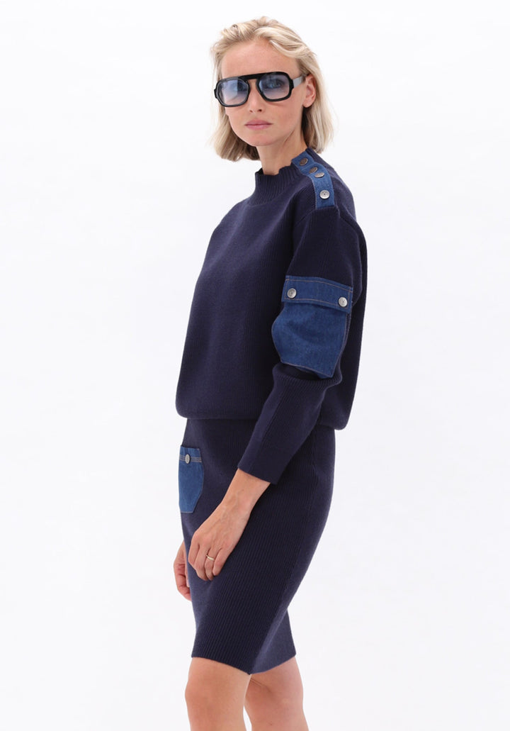 You're My Lobster — Pullover met jeanszakje — campagnebeeld NAVY