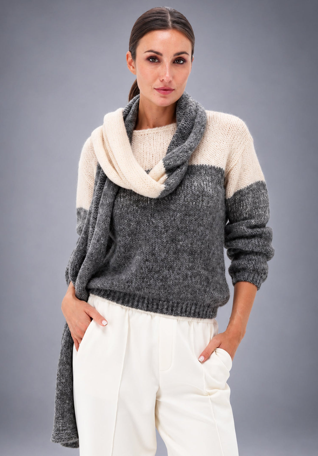 You're My Lobster — Dégradé pullover ronde hals & sjaal — campagnebeeld CASTLEROCK2