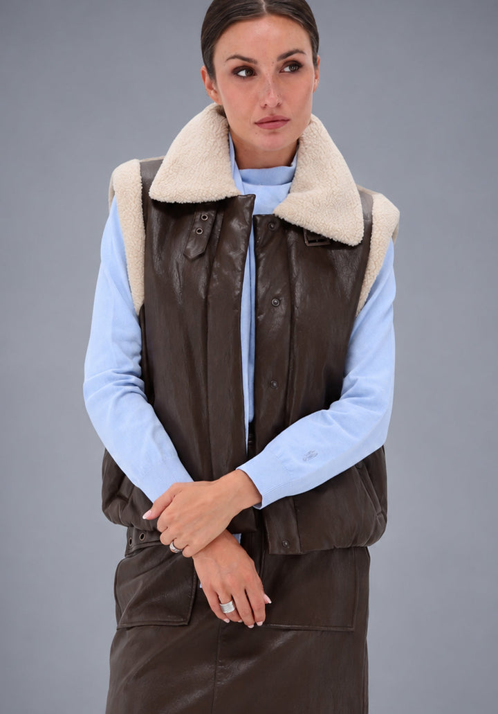 You're My Lobster — Pullover cape stijl — campagnebeeld POWDERBLUE