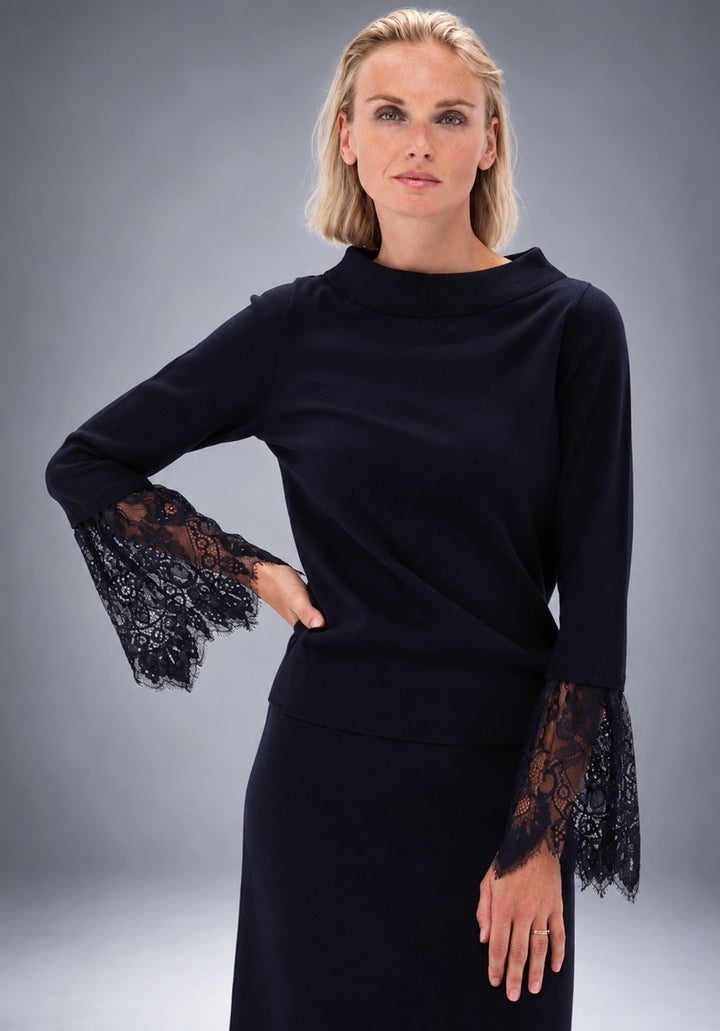 You're My Lobster — Pullover met kant — campagnebeeld NAVY