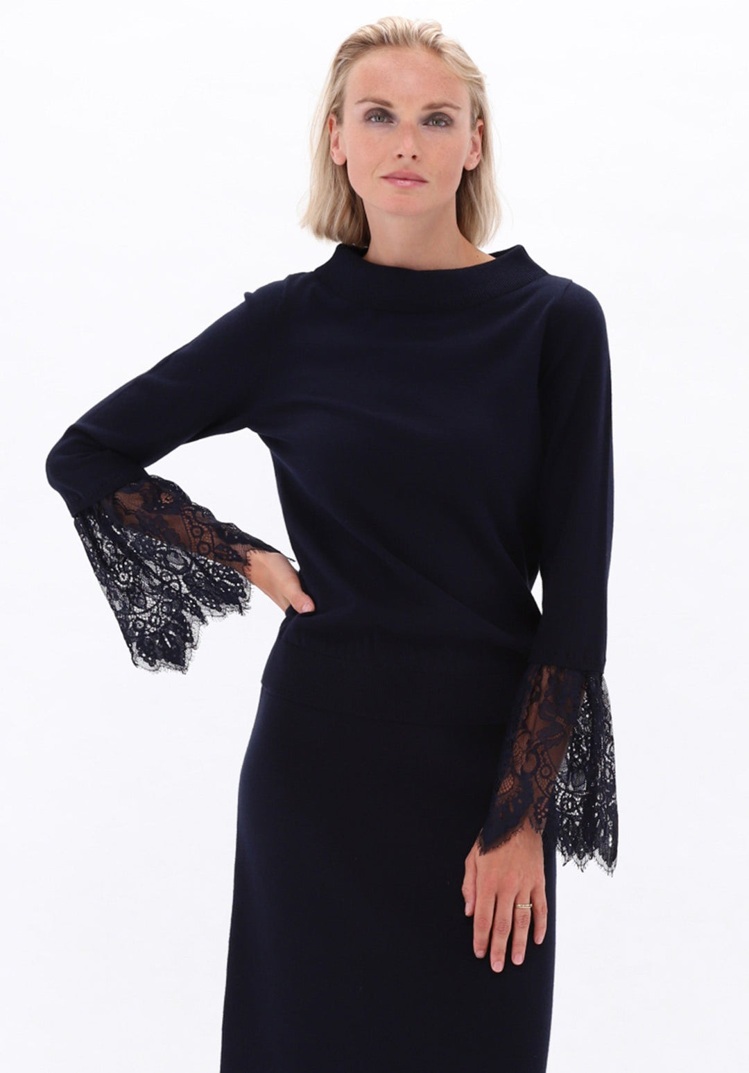 You're My Lobster — Pullover met kant — campagnebeeld NAVY