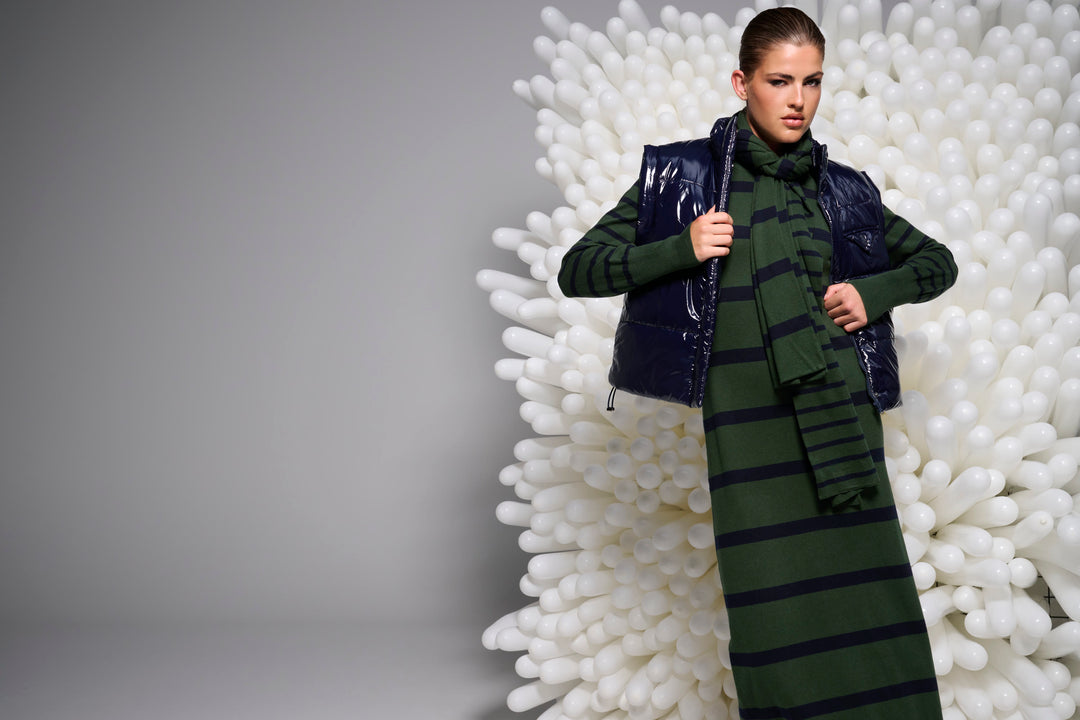 You're My Lobster — Laqué bodywarmer — publicity navy dress