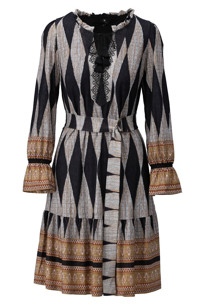 K-design - Mini dress met print, volant en stoffen riem - What Els!